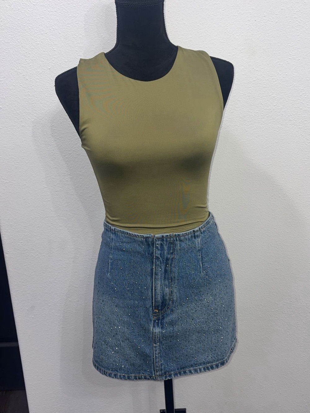 Source Unknown Olive Green Fitted Crop Tank